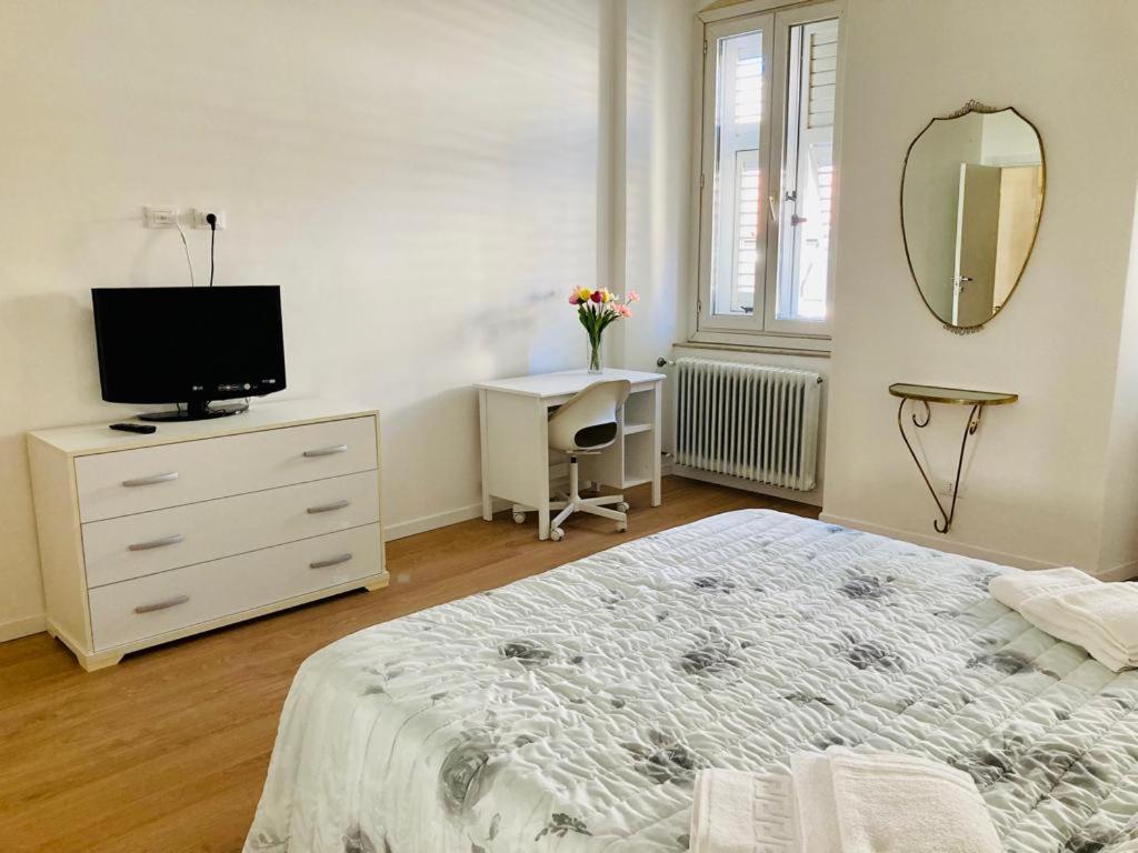 Adriana Lägenhet Trieste Exteriör bild
